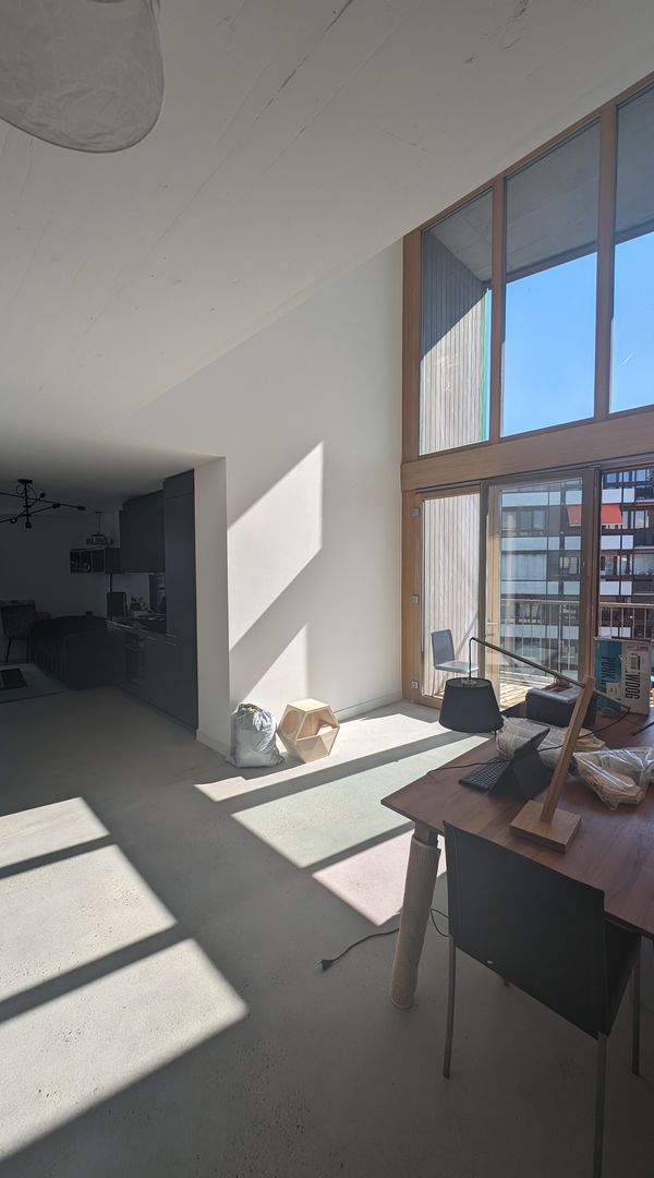 Appartement moderne avec une belle luminosité dans un quartier piéton adapté aux enfants et animaux.