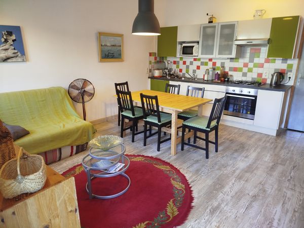 La maison d' Aline et Bruno. Maison au coeur de Sigean. Proche de tous les commerces.