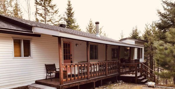 Chalet intime  pour les amoureux de la nature, du ski et des randonnées!