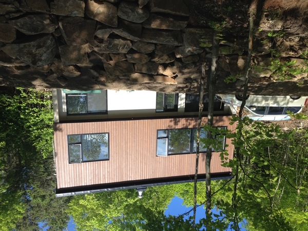 La maison de Martin est située dans une magnifique région de campagnes, forêts, lacs et montagnes.