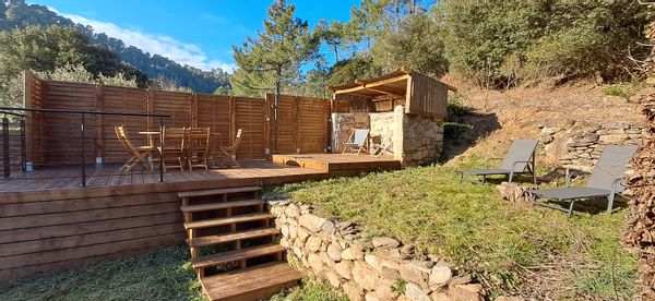 Les rives du Chassezac - Entre rivière et forêt 2 ch. - 6 pers. Jardin Terrasse Accès privé rivière