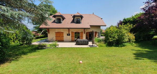 Une chambre au coeur de la Haute-Savoie, proche lac Léman, lac d'Annecy et du Mont-Blanc