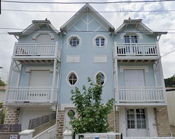 Charmant Duplex au Bord de la Mer, appartement de 50 m², idéal pour 2 personnes.