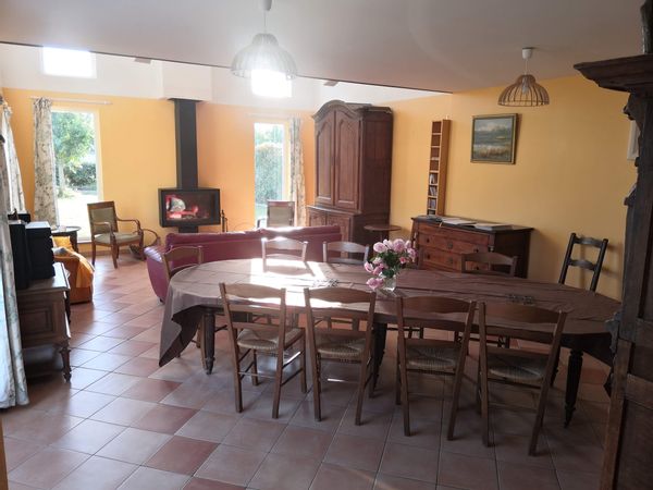 Grande maison familiale à 800 m de la plage avec équipement de jardin et chambre parentale en Rdc