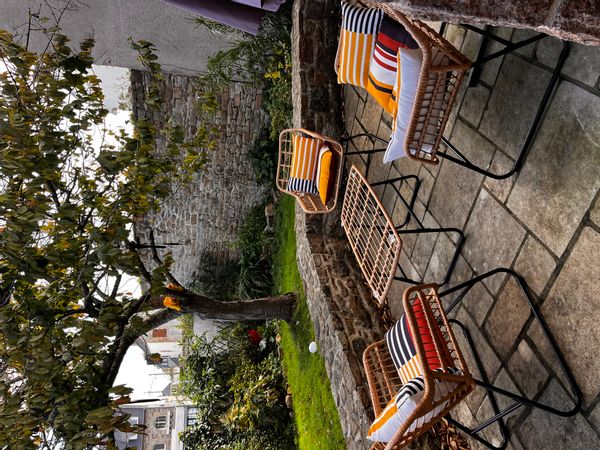 Maison de plein pied  avec,1 suite en bas et 2 c à l’étage +bureau  À 500m des plages côté d’Armor