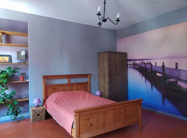 Appartement 1er étage, spacieux et confortable avec patio