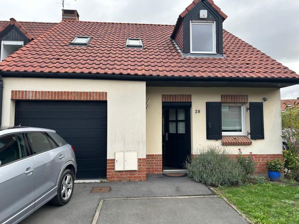 Maison 85m² à Wambrechies, proche Lille, 2 chambres, jardin, calme pour un séjour agréable. Lille.