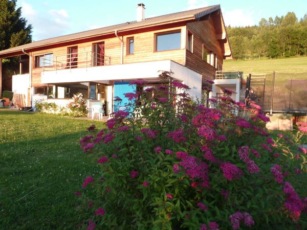 Chambre privée dans les Alpes.