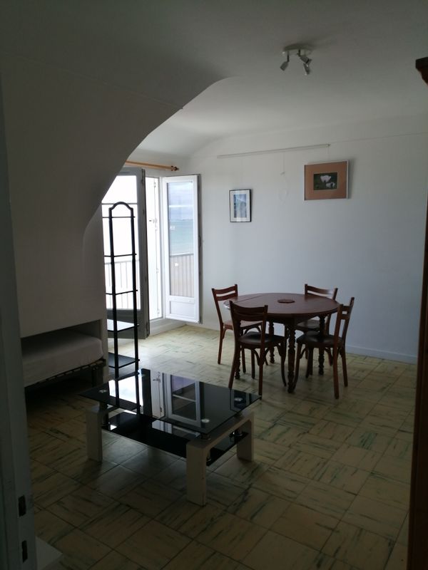 La maison de Michel appartement vu mer au calme de la plage