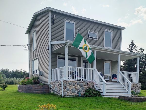 Peace in Beautiful Seaside Paradise