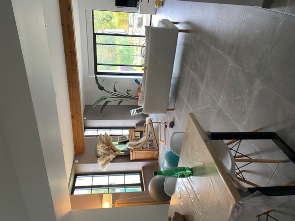 Belle et grande charentaise entièrement rénovée. Le confort du neuf avec le charme de l’ancien !