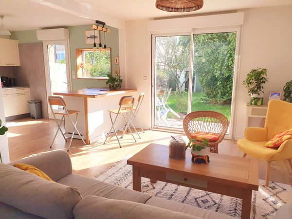 Maison calme, 3 chambres avec jardin située à 10 min en voiture du centre de La Rochelle.