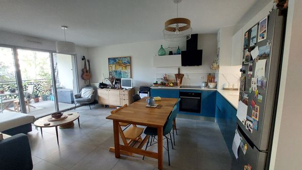 Appartement proche de la mer et du parc Borely. Site des calanques facilement accessible.