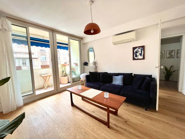 Appartement solaire avec balcon et clim