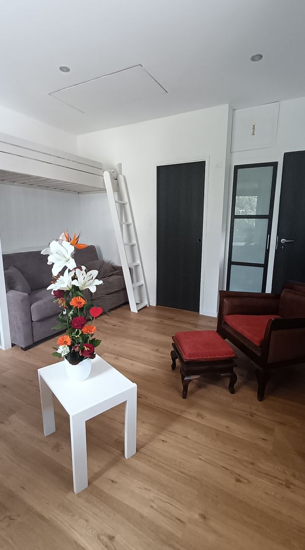 Studio indépendant avec sa salle de bain et wc privatifs