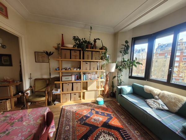 La petite blonde du boulevard Brune