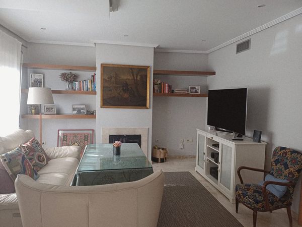 Charming Family house, 5 bedrooms, terrace, pool, Golf,10min to city center and Beach House in Cadiz