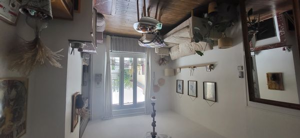 Petite maison de ville, pleine de charme. Un petit cocon chaleureux pour vous détendre en famille.