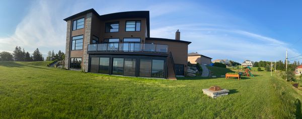 Maison avec vue sur le majestueux lac Temiscouata