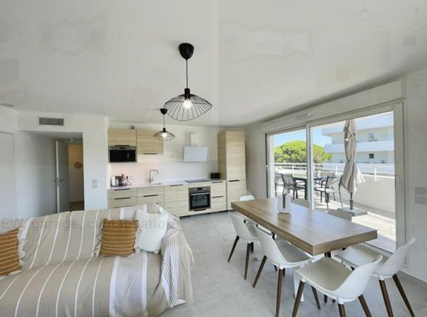 Magnifique appartement 2 chambres à 400m de la plage