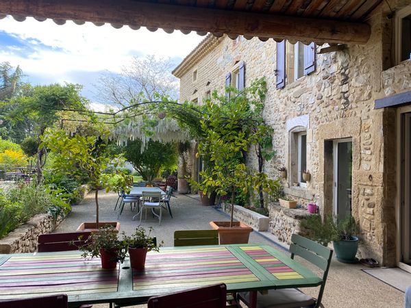 La magnanerie de Romet, maison ancienne rénovée dans la Drôme