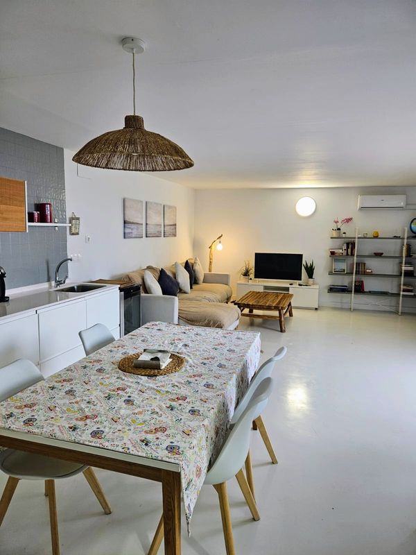 Appartement dans un condominium meditéranéen et en premier ligne de mer