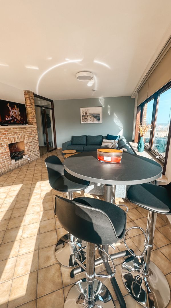 Spacieux appartement très lumineux et vue mer dans le centre de Koksijde récemment remis à neuf.