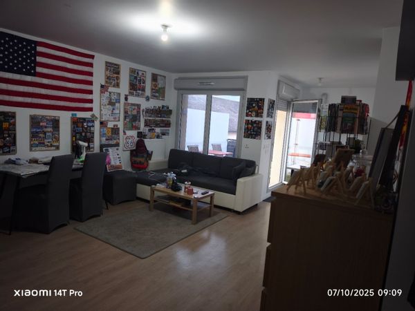 L'appartement de Laurent 1 grande pièce avec cuisine ouverte. 1 chambre de 18 m(2 45mm de PARIS