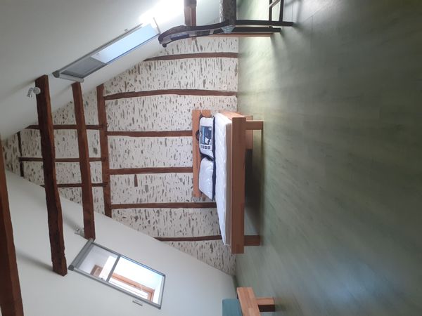 Jolie maison au calme dans un joli petit village au bord du lot, elle est bien rénovée et équipée.