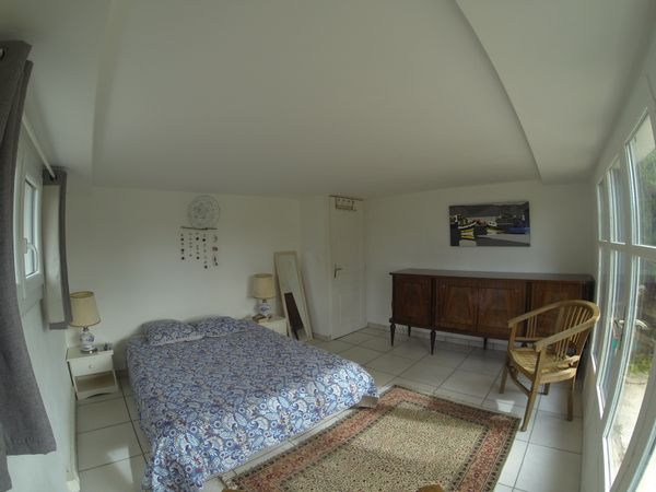 Maison avec piscine à la campagne