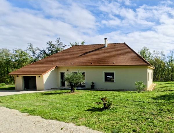 Maison de plain-pied, chaleureuse, lumineuse, récente, toute équipée!