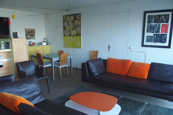 Appartement lumineux et convivial pour 4, avec vue sur jardin et sur Paris.