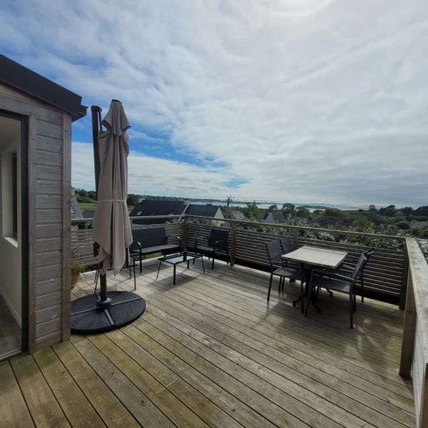 Maison vue mer avec sa belle orientation pour le coucher de soleil, rénovation de standing.