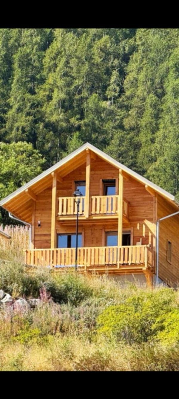 Le chalet des Aigles-cocon chic et chaleureux au coeur des montagnes de Réallon et proche des pistes