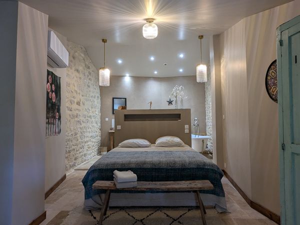 Une chambre privée cocooning  au sein de notre maison de village de Provence (proche Nîmes,Uzès)