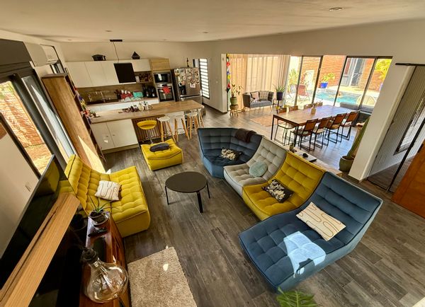 Le paradis d’Alma : maison de charme avec piscine, hammam et vue nature.