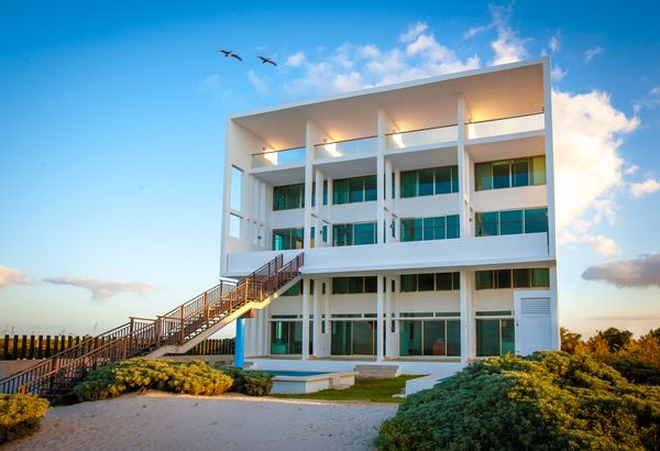 Beautiful villa Brand new ocean front