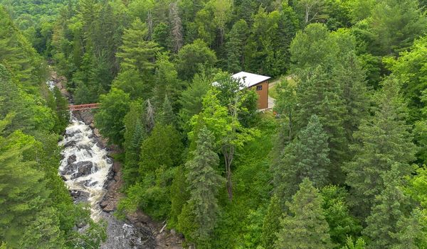 Éric et Joanies hus