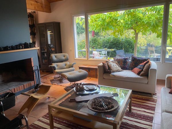 Maison d’architecte lumineuse avec piscine et vue Pyrénées : idéale vacances et télétravail