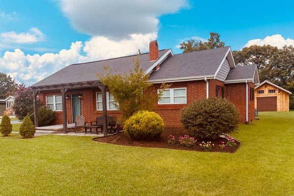 La maison de Nikki and Brent