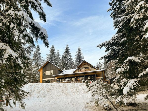Modern mountain home with views and solitude.  At Olympic National Park, 9 miles from Port Angeles.