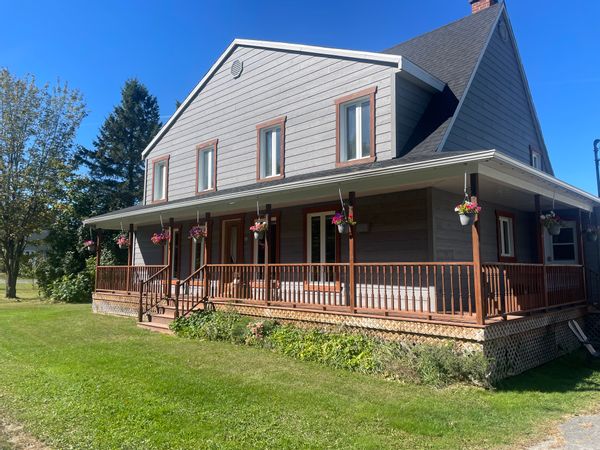 La maison ancestrale de Sébastien, Virginie, Roch-Antoine et Laurélia