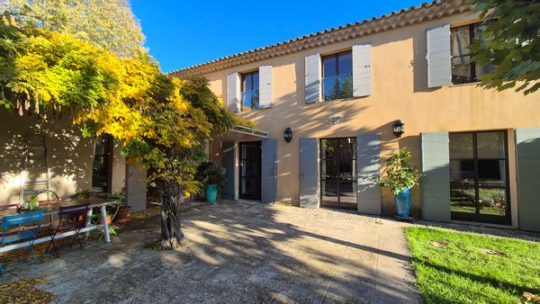 La maison des vendangeurs