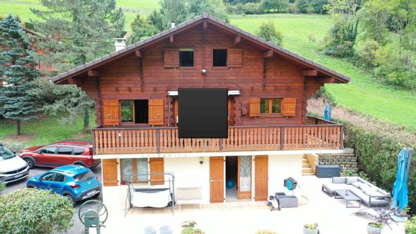 Studio dans chalet au calme, à la montagne