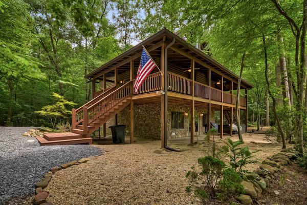 Beautiful Riverfront & Creekfront Log Cabin on 1.5 Acres