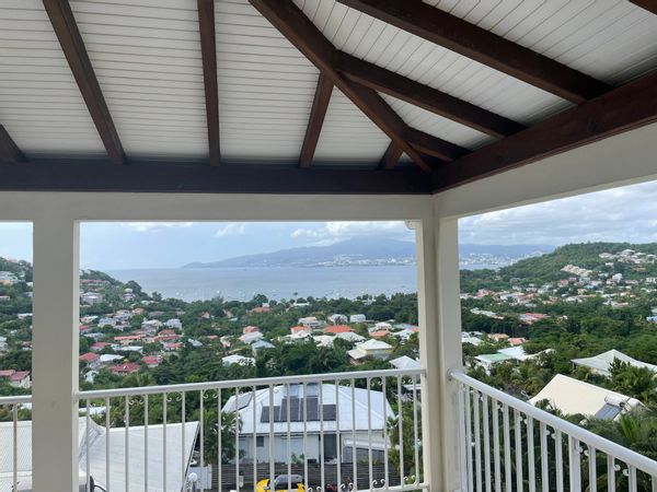 Appartement avec vue mer panoramique sur les trois-îlets