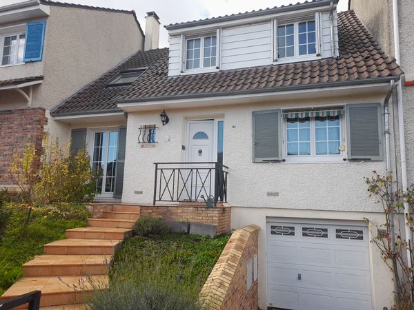 Adorable maison pour famille qui s'aime ou groupe d'amis (accès rapide à Paris et environs) !