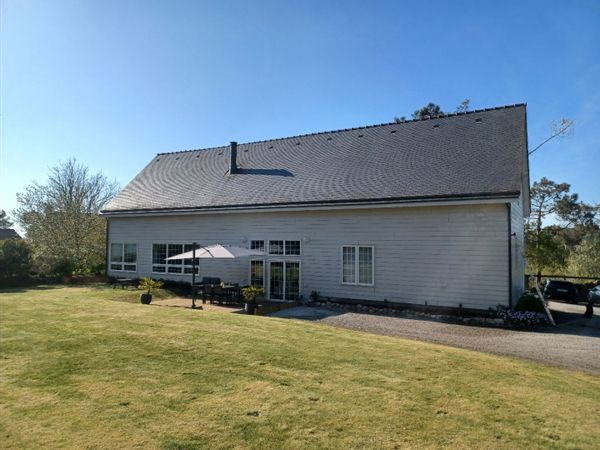 Maison 8 personnes au cœur du bois du Kador, à quelques minutes de la station balnéaire de Morgat.