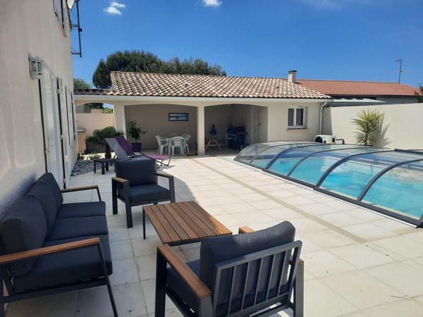 Maison avec piscine, proche de la plage, en Charente Maritime, à côté de Royan