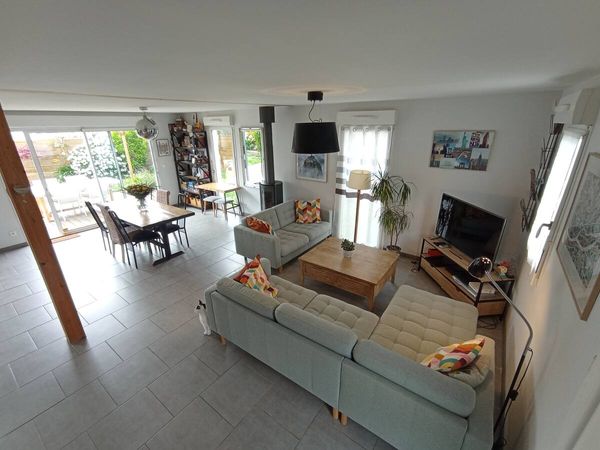 Grande maison familiale, au calme, à 900m de la plage.